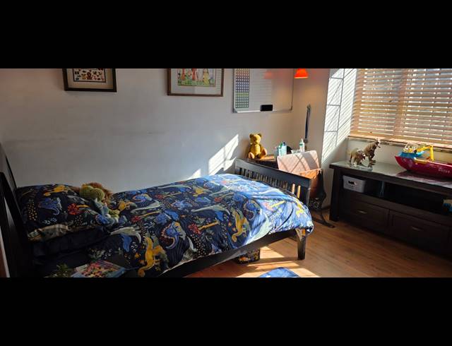 3 BEDROOM FREEHOLD FOR SALE IN NIMROD PARK